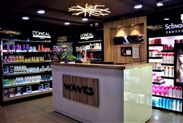 Waves Designer Unisex Salon in Noida